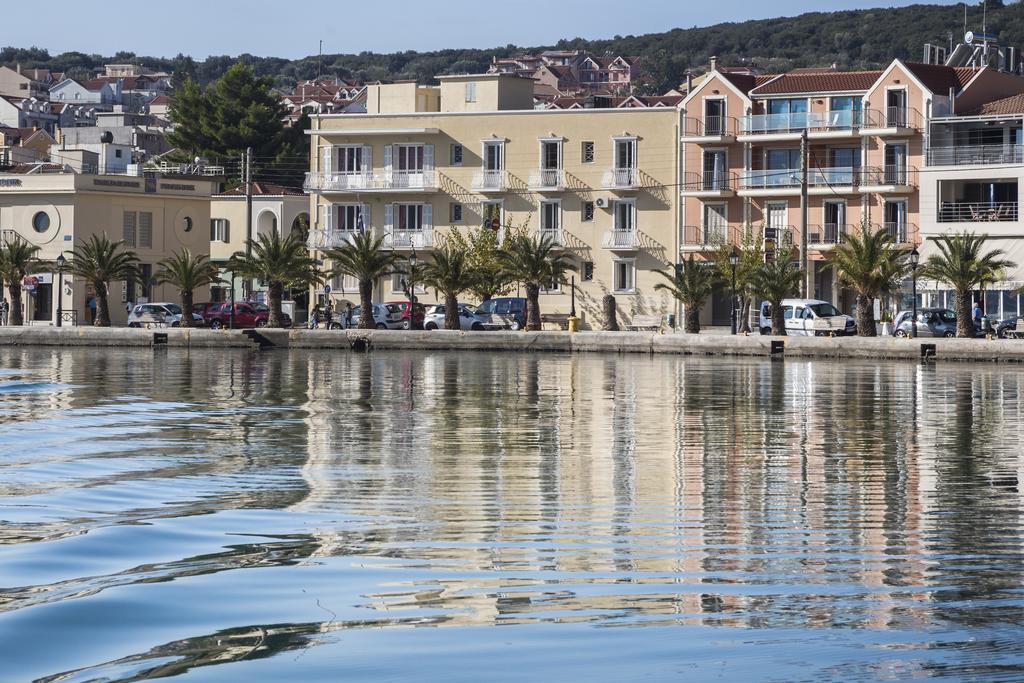 Argostoli Marina Suites Bagian luar foto