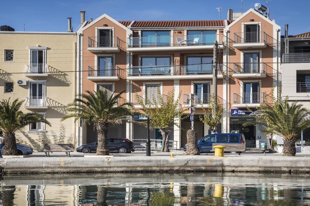 Argostoli Marina Suites Bagian luar foto