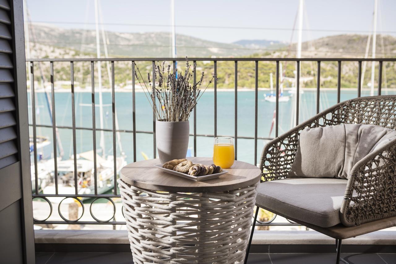 Argostoli Marina Suites Bagian luar foto
