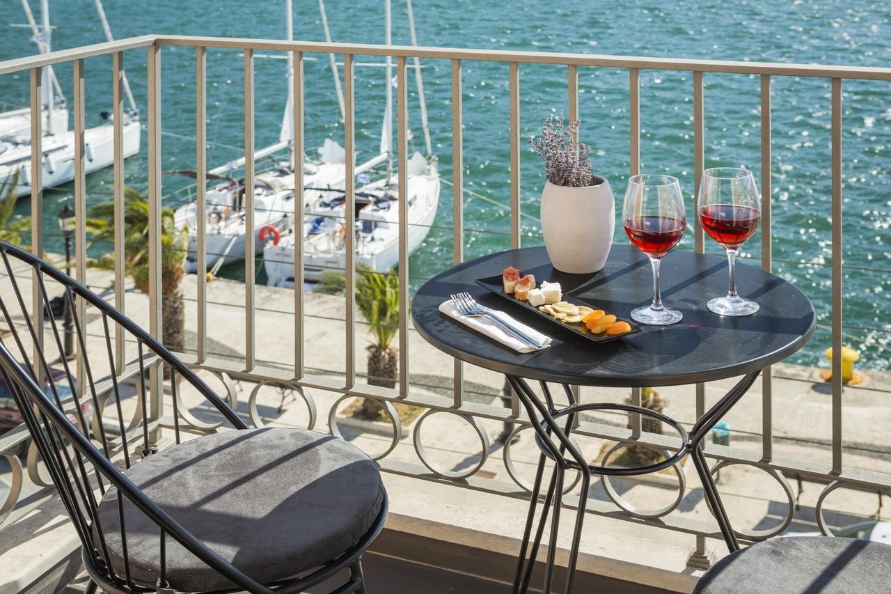 Argostoli Marina Suites Bagian luar foto