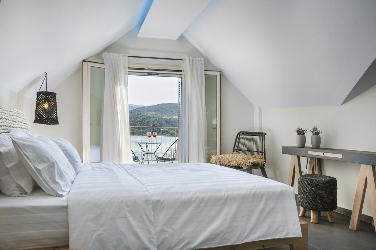 Argostoli Marina Suites Bagian luar foto