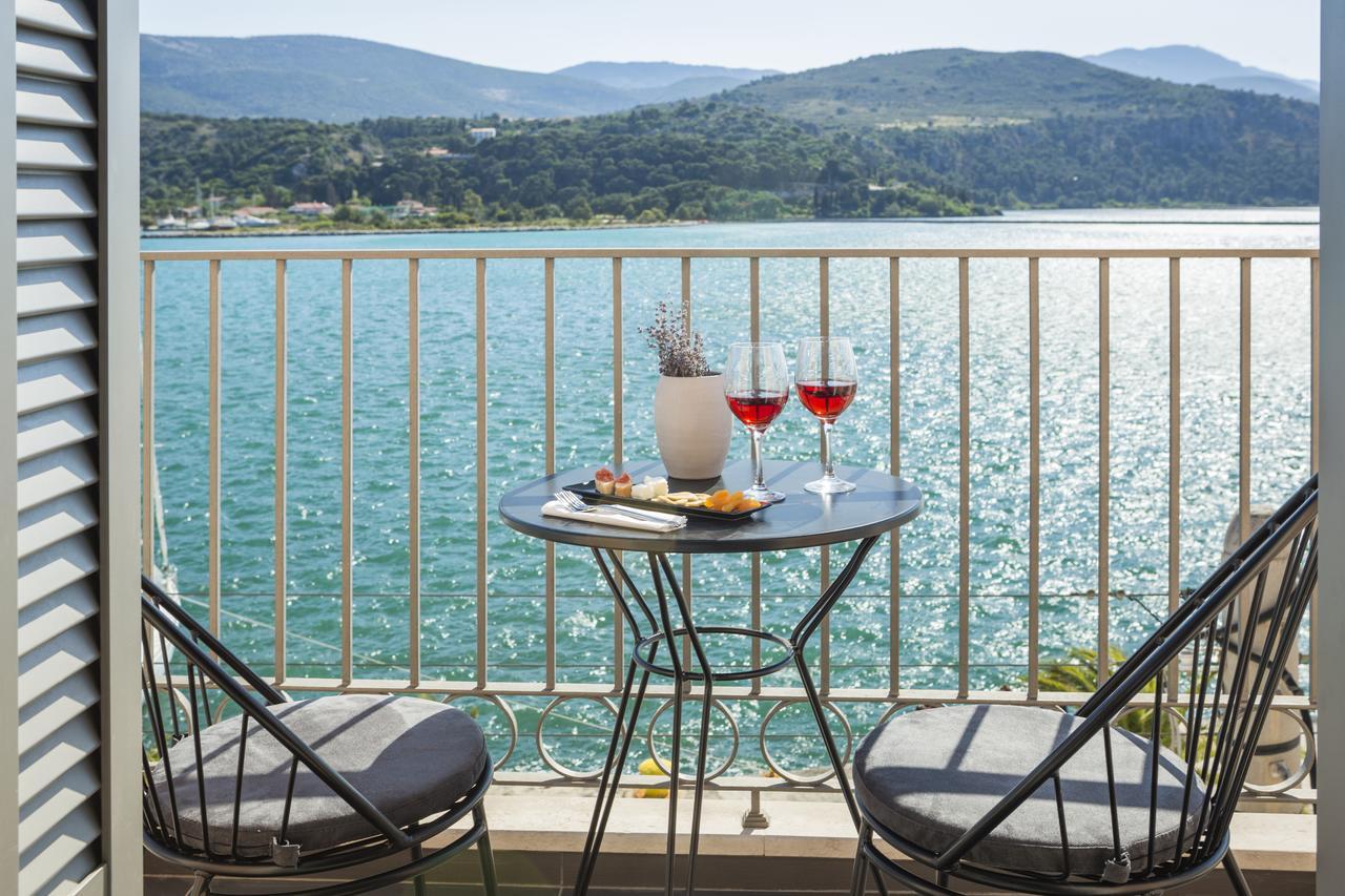 Argostoli Marina Suites Bagian luar foto